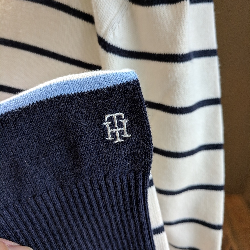 🛍️Sold🛍️ Tommy Hilfiger nautical sweater - Picture 3 of 7